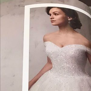 Wedding dress, Size 8, long sheer shoulder attachment not included